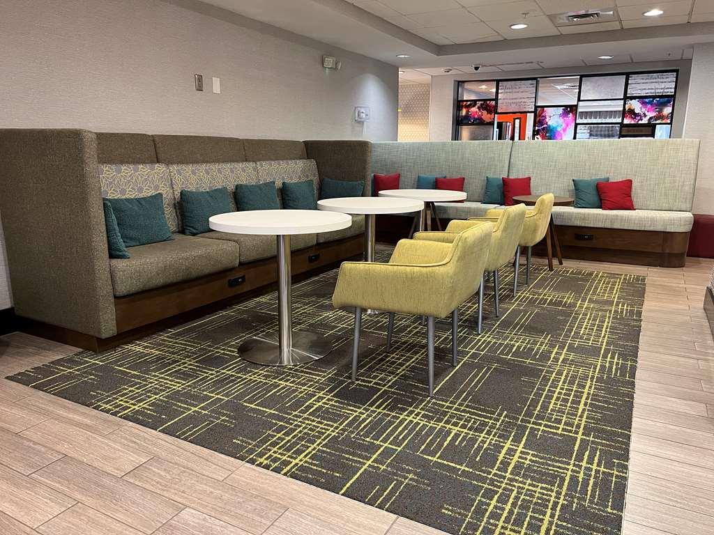 Hampton Inn Cumming Beltér fotó